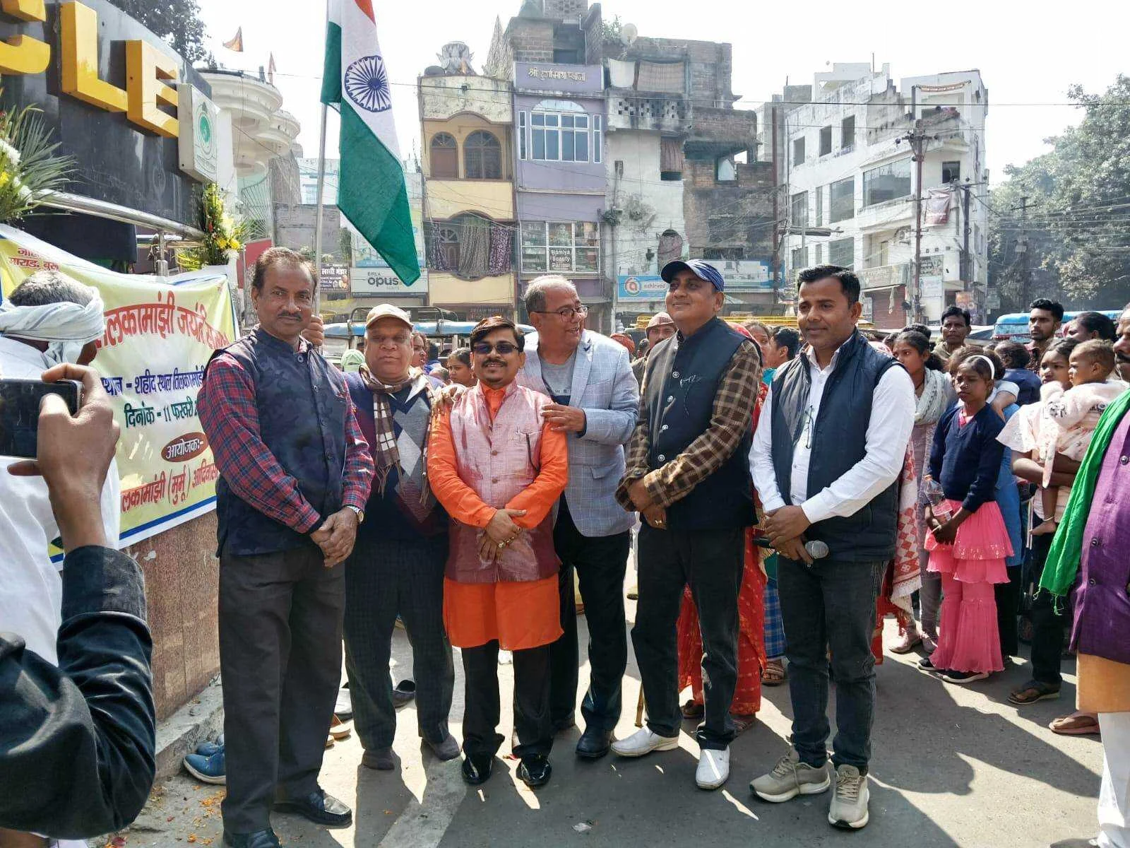 भागलपुर: महान स्वतंत्रता सेनानी तिलकामांझी की 276वीं जयंती पर उमड़ा जनसैलाब, प्रतिमा पर दी श्रद्धांजलि 2