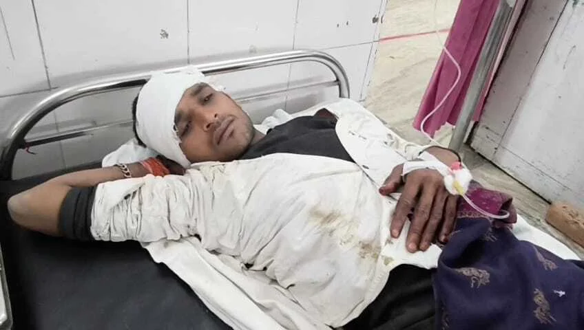 बेगूसराय में एक लाख रुपये रंगदारी नहीं देने पर घर में घुसकर पूरे परिवार को रॉड से पीटा, पिता-पुत्र समेत तीन लोग गंभीर रूप से घायल 2