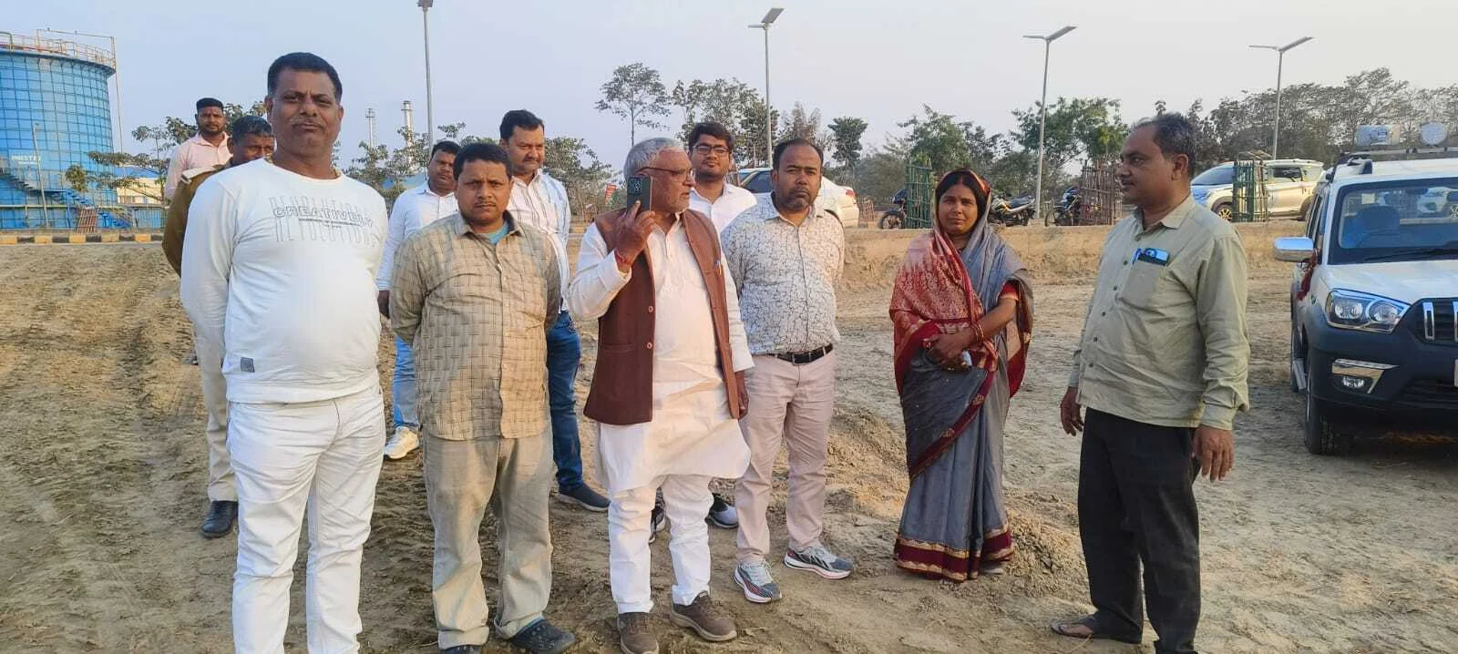 जदयू जिलाध्यक्ष ने असुरारी बरौनी बियाडा स्थित सीएम के प्रस्तावित कार्यक्रम को लेकर स्थल का किया निरीक्षण  11