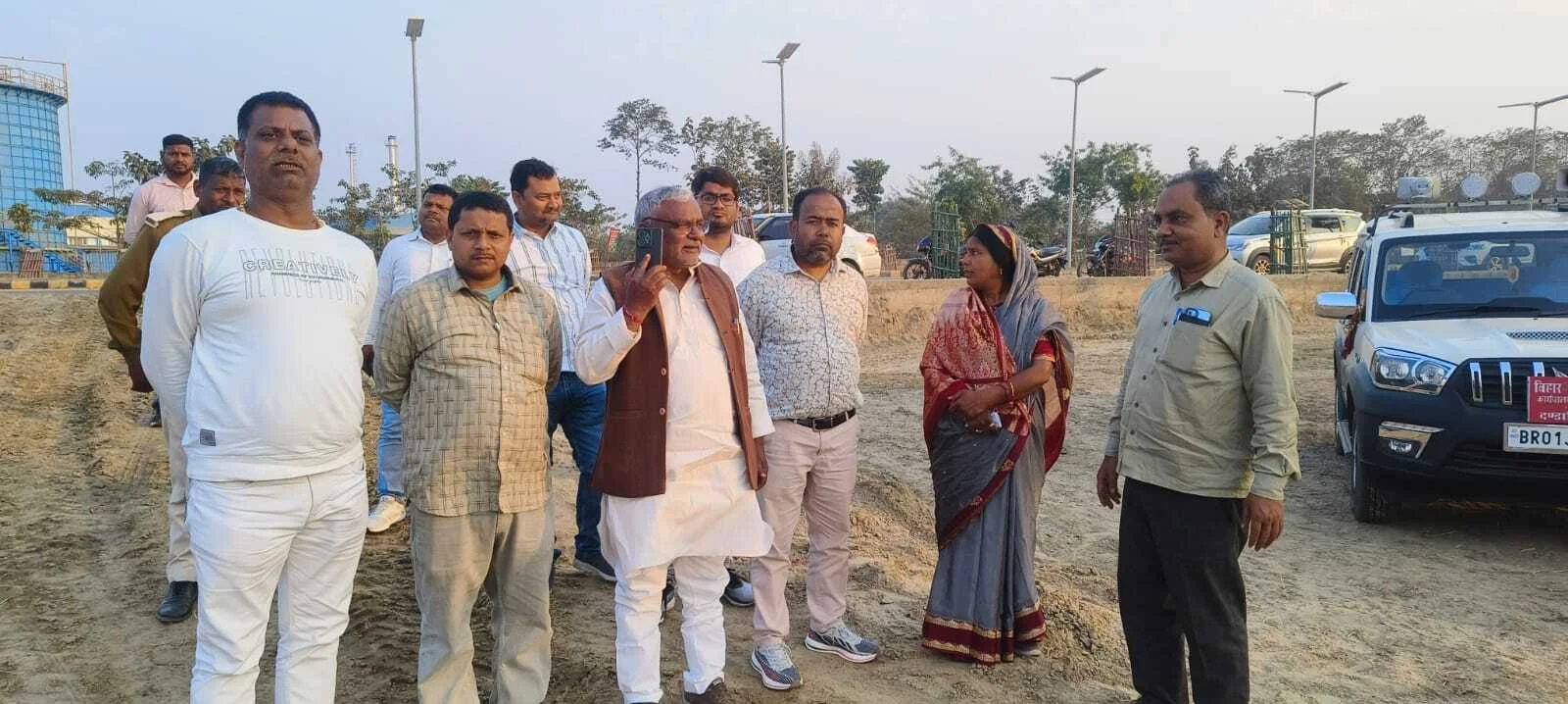 जदयू जिलाध्यक्ष ने असुरारी बरौनी बियाडा स्थित सीएम के प्रस्तावित कार्यक्रम को लेकर स्थल का किया निरीक्षण  2