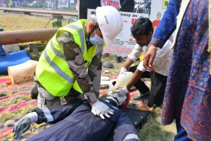 एनटीपीसी बरौनी में भूकंप और गैस रिसाव पर मॉक ड्रिल, एनडीआरएफ और सीआईएसएफ ने दिखाई तत्परता 16