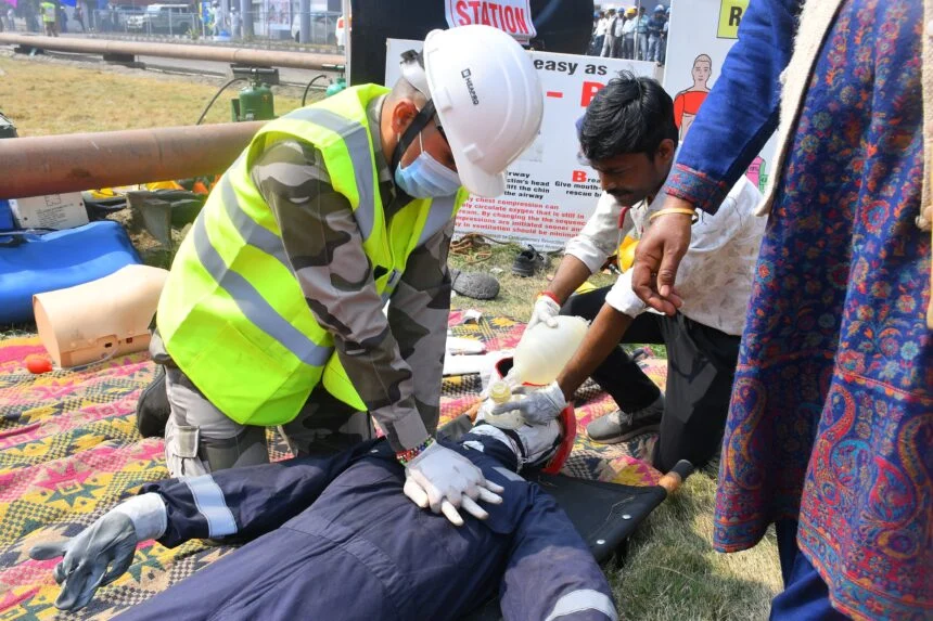 एनटीपीसी बरौनी में भूकंप और गैस रिसाव पर मॉक ड्रिल, एनडीआरएफ और सीआईएसएफ ने दिखाई तत्परता 1