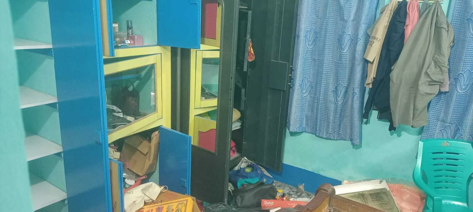 ​वीरपुर में सूने घर में अज्ञात चोरों  ने 1.30 लाख नगदी समेत 25 लाख के जेवरातों की चोरी,क्षेत्र में दहशत 2