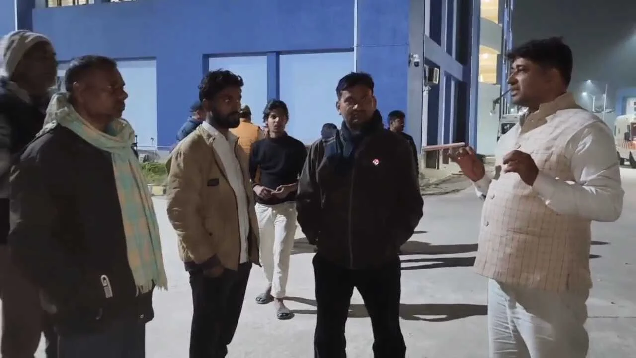 नालंदा: स्कूल बस में छात्रा की तबीयत बिगड़ी, इलाज के दौरान मौत; परिजनों ने लगाया हत्या का आरोप 3