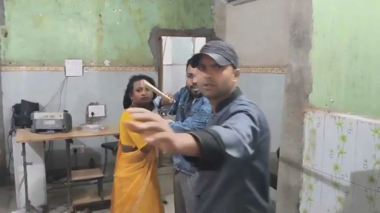 नालंदा: किन्नरों के द्वारा किये गए हंगामा का नया सीसीटीवी वीडियो आया सामने, वीडियो मे हंगामा करते दिखे किन्नर 3