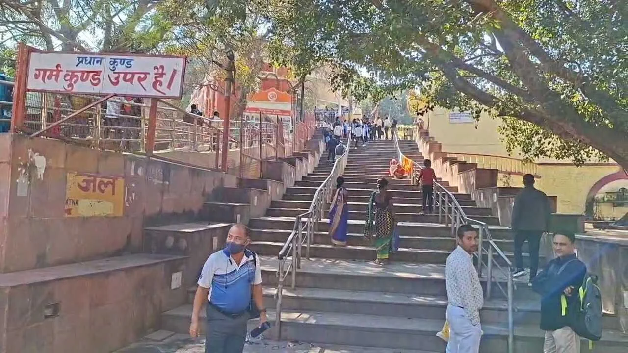 नालंदा: राजगीर में मलमास मेला से पहले सूखे गंगा-यमुना और व्यास कुंड, 17 मई से मलमास मेला,श्रद्धालुओं की बढ़ी चिंता 2