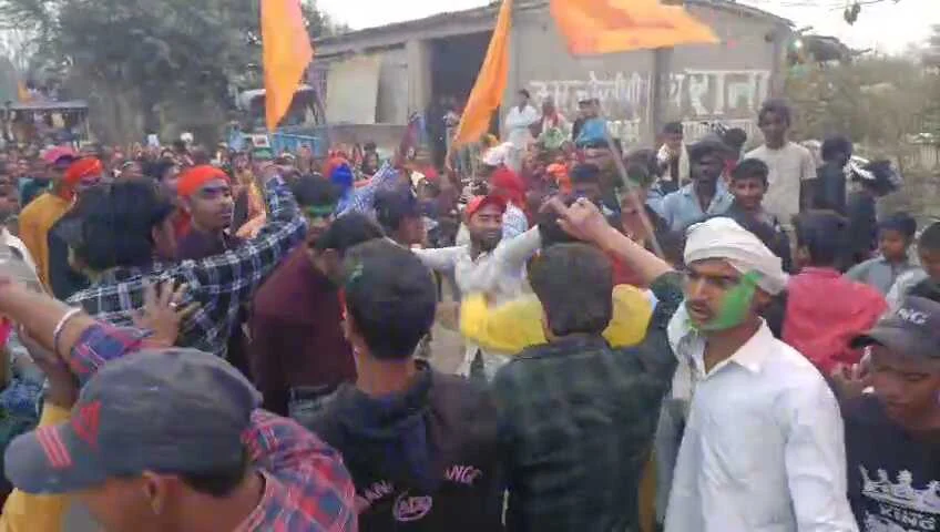 रोसड़ा में महाशिवरात्रि की धूम: नर्मदेश्वर धाम समेत शिवालयों में उमड़ा आस्था का सैलाब, जयघोष से गुंजायमान हुआ इलाका 1