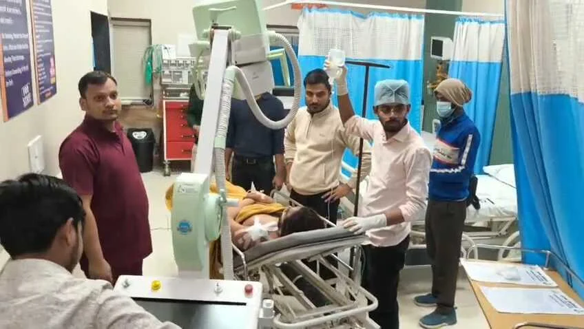 समस्तीपुर में लोजपा(आर) नेता रोहित कुमार उर्फ अंटू ईस्सर पर अंधाधुंध फायरिंग,बाल बाल बचे,सहयोगी को लगी गोली,घायल 1