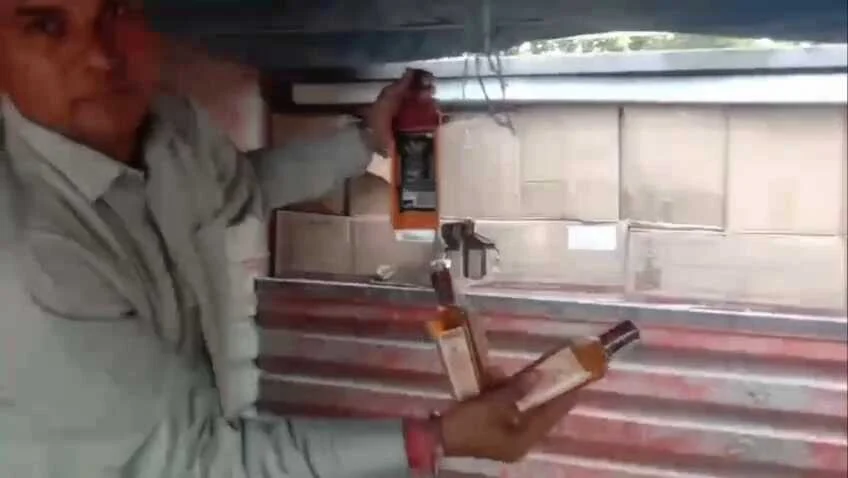 होली से पहले शराब माफिया का प्लान फेल, बेगूसराय में 110 कार्टन विदेशी शराब बरामद 3