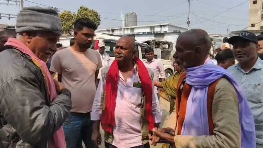 समस्तीपुर: समस्तीपुर: दहेज की बलि चढ़ी एक और नवविवाहिता, ससुराल वालों पर गला दबाकर हत्या का आरोप 2