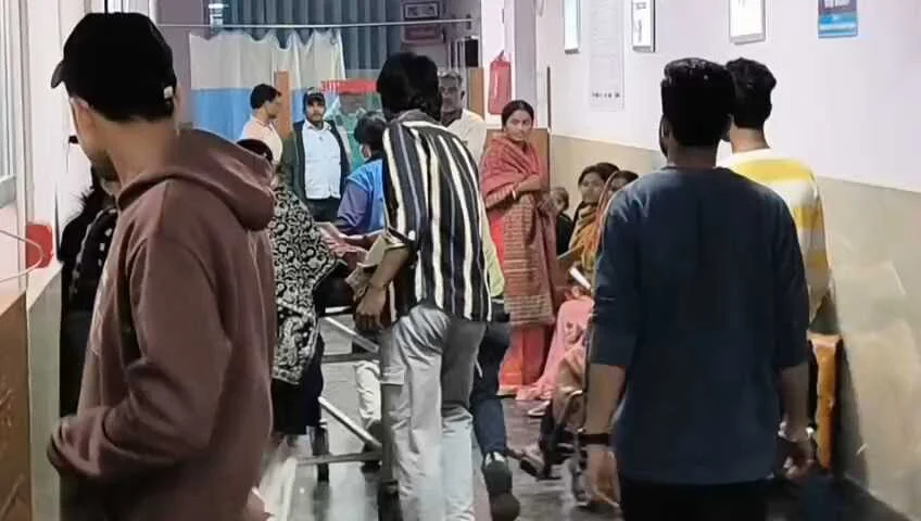 बेगूसराय में भीषण सड़क हादसा: नाश्ता करने जा रहे ठेकेदार की बाइक दुर्घटना में मौत, साथी गंभीर रूप से घायल 3