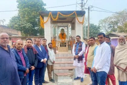 शक्र की रचना क्रांतिकारियों के मन में क्रांति पैदा करता है वे किसान व मजदूर की दर्द को केंद्र में रख रचना करते थे - रजनीश 28