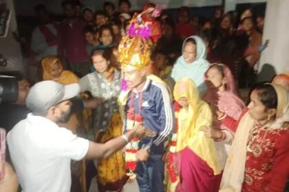 इंस्टाग्राम पर प्यार, मंदिर में हाई वोल्टेज ड्रामा और फिर पुलिस की मौजूदगी में शादी, बेगूसराय में अनोखी प्रेम कहानी 25