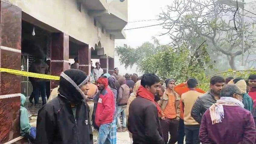 समस्तीपुर: हसनपुर में राम जानकी ठाकुरवाड़ी से करोड़ों रुपए मूल्य की अष्टधातु की 4 मूर्तियों की हुई चोरी 2