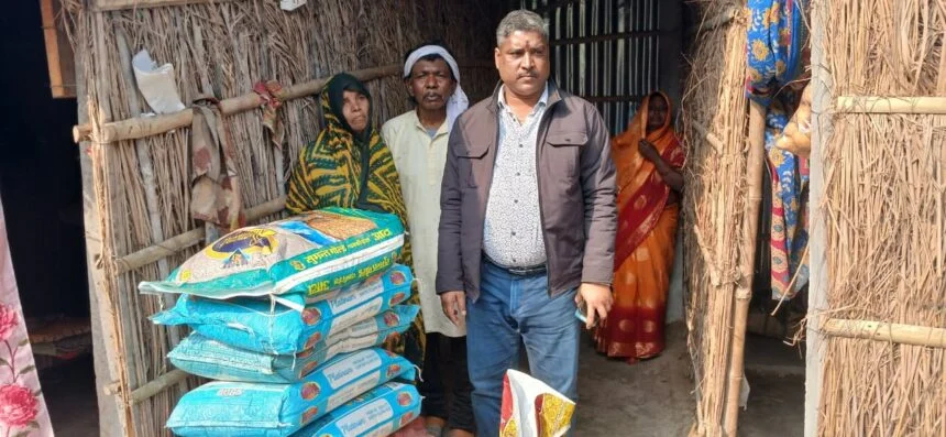 गरीबी के आगे हारी जिंदगी: इलाज के अभाव में अस्पताल से डिस्चार्ज हुई महिला ने रास्ते में तोड़ा दम; समाजसेवी राजू सहनी ने पहुंचकर दिया 6 महीने का राशन 1