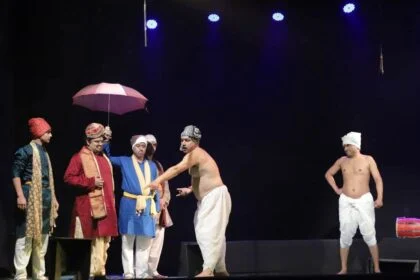 बीहट नाट्य महोत्सव का भव्य समापन: 'विपद ढोलकिया' और 'पंचलाइट' के मंचन ने दर्शकों को किया मंत्रमुग्ध 24