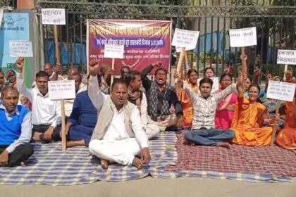 नालंदा: हिलसा नगर परिषद में भ्रष्टाचार को लेकर पार्षदों का हंगामा, मुख्य गेट पर तालाबंदीकार्यपालक पदाधिकारी और मुख्य पार्षद पर गंभीर आरोप 17