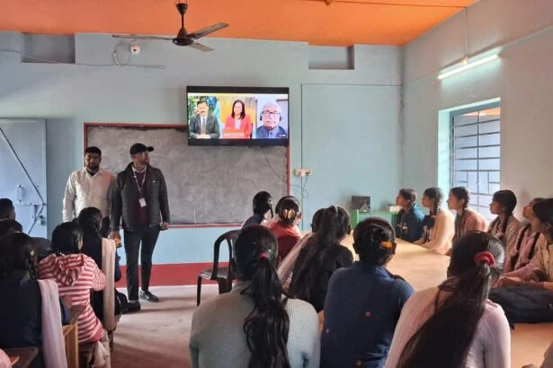 परीक्षा पर चर्चा: पीएम मोदी के सुझावों से बढ़ा छात्रों का आत्मविश्वास, स्मार्ट क्लास में लाइव प्रसारण 9