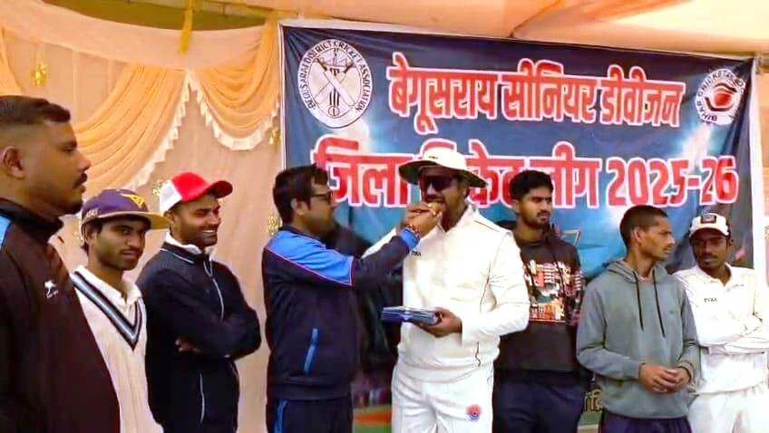 अंडर-19 वर्ल्ड कप: वैभव के 175 रनों के 'तूफान' में उड़ा इंग्लैंड, बेगूसराय के गांधी स्टेडियम में खिलाड़ियों ने मनाई जश्न 2