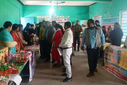 भगवानपुर में प्रखंड स्तरीय टीएलएम मेले में शिक्षकों ने दिखाया हुनर, नवाचारी प्रयोगों से पढ़ाई को बनाया आसान; अब जिला स्तर पर दिखाएंगे दम 19