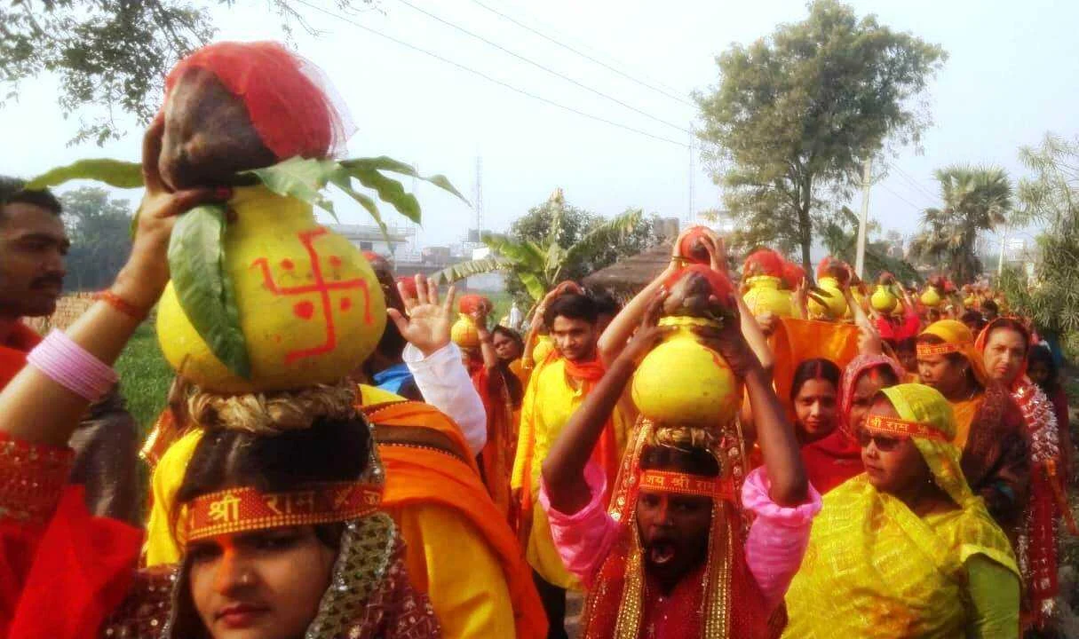 जय श्रीराम के उद्घोष से गुंजायमान हुआ पिपरा देवस; 5100 कन्याओं ने निकाली भव्य कलश शोभा यात्रा 2