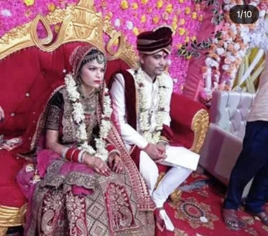 समस्तीपुर: सहायक काराधीक्षक की पत्नी का फंदे से लटका मिला शव, मायके वालों ने लगाया दहेज के लिए हत्या का आरोप 1