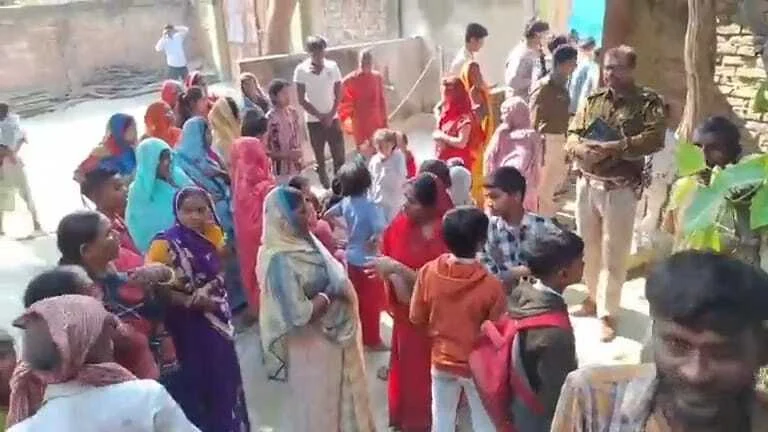 "समस्तीपुर: जितवारपुर बिरनिया टोला में युवक का फंदे से लटकता मिला शव, इलाके में फैली सनसनी" 8