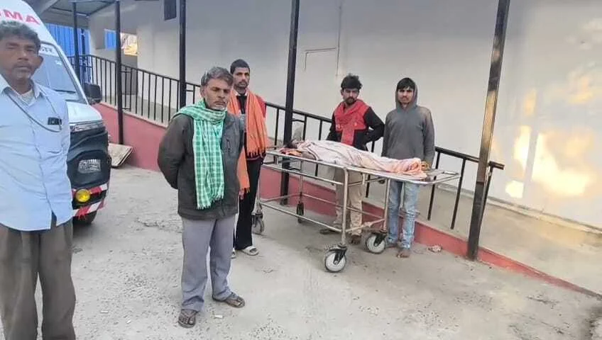 बेगूसराय में माचिस की एक चिंगारी ने ली मासूम की जान, छत पर खेल रही बच्ची के कपड़ों में लगी आग 2