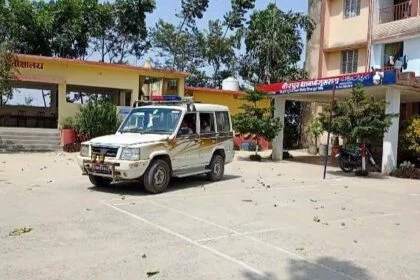 वीरपुर पुलिस की बड़ी कार्रवाई: फरार नामजद आरोपी और पुराने वारंटी को दबोचा, भेजा जेल 28