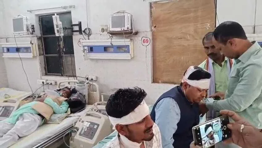 समस्तीपुर: में ढाई कट्ठा जमीन बनी 'जंग का मैदान',पाटीदारों के बीच मारपीट में दो भाई लहूलुहान, एक की हालत नाजुक 1