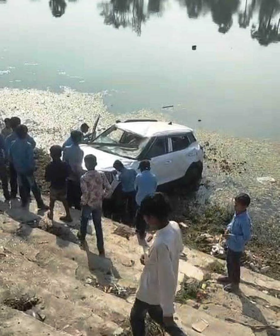 समस्तीपुर के ताजपुर में नशे में धुत कार चालक ने 10-12 लोगों को रौंदा, 3 की हालत बेहद नाजुक 4