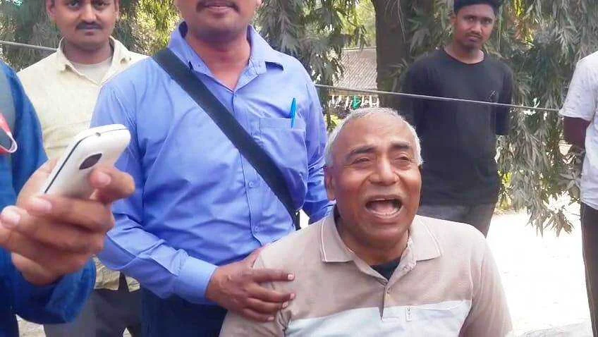 बेगूसराय के जीरोमाइल गोलंबर पर ट्रक ने स्कूटी को रौंदा, पति के सामने पत्नी की दर्दनाक मौत 4