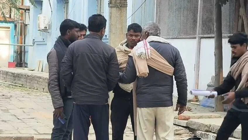 बेगूसराय में तेज रफ्तार अज्ञात वाहन ने बाइक सवार युवक को कुचला, मौके पर ही दर्दनाक मौत 1