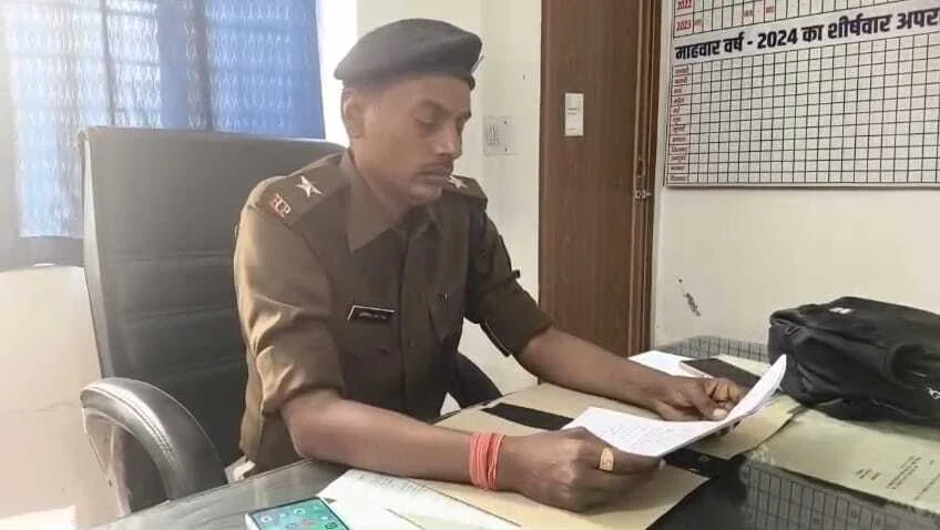 समस्तीपुर स्टेशन पर महिला चोर गिरोह का पर्दाफाश: यात्री का पर्स उड़ाते तीन महिलाएं रंगे हाथ गिरफ्तार 2