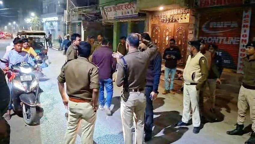 नालंदा: मस्जिद के पास डीजे बजाने पर विवाद, बारातियों पर पथराव और महिलाओं से अभद्र व्यवहार 3