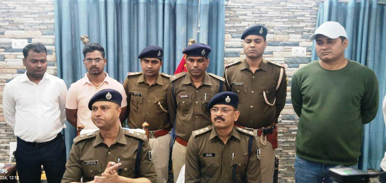 समस्तीपुर: खानपुर ज्वेलरी लूट कांड का खुलासा: 19 कांडों का आरोपी 'मास्टरमाइंड' रिश्तेदार ही निकला, 6 अपराधी गिरफ्तार 7