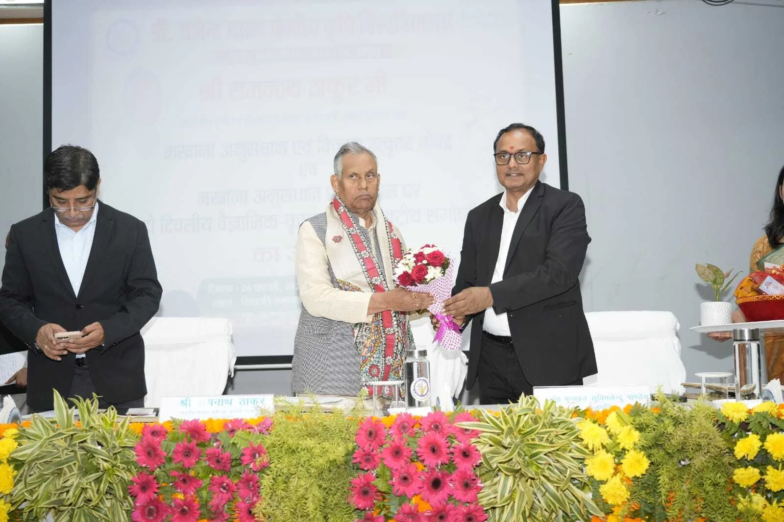 डॉ. राजेंद्र प्रसाद केन्द्रीय कृषि विश्वविद्यालय पूसा में 'मखाना उत्कृष्टता केंद्र' का उद्घाटन; केंद्रीय मंत्री रामनाथ ठाकुर ने सराहा 6