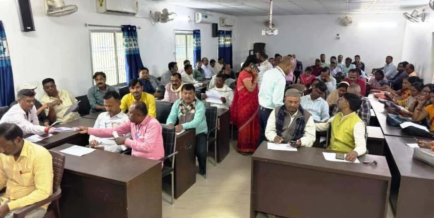 तेघड़ा में राशन घोटाले की आशंका: मृत व्यक्तियों के नाम पर उठ रहा अनाज, प्रशासन सख्त 1