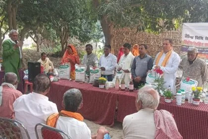 मटिहानी में जैविक खेती का शंखनाद, 200 से अधिक किसानों ने लिया रसायन मुक्त खेती का संकल्प 20