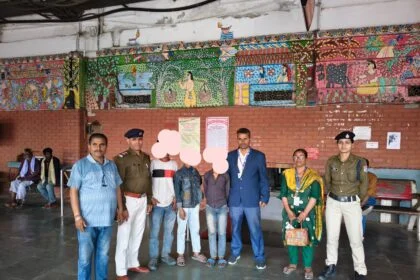 ऑपरेशन नन्हे फरिश्ते: समस्तीपुर स्टेशन पर आरपीएफ ने तीन नाबालिगों को किया रेस्क्यू, सुरक्षित हाथों में सौंपे मासूम 32