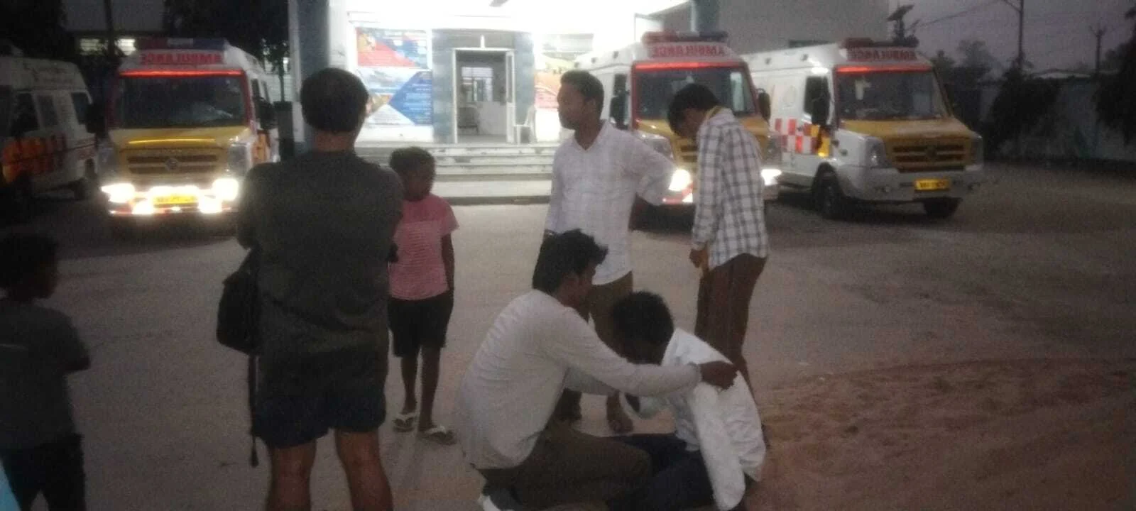 सिमरिया में गंगा स्नान के दौरान गहरे पानी में समाया 17 वर्षीय बालक, SDRF ने निकाला बाहर लेकिन अस्पताल में तोड़ा दम 9