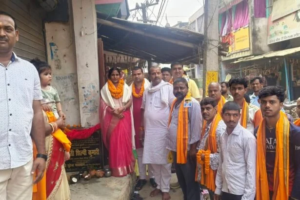 6 लाख 60 हजार 4 सौ की लागत से वीरपुर ठठेरी गली में बनेगें सड़क, जिला पार्षद ने रखी आधारशिला  7