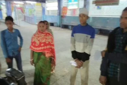 बेगूसराय में अपराधियों का तांडव, घर में घुसकर की लूटपाट और परिवार को बेरहमी से पीटा, 3 घायल 53