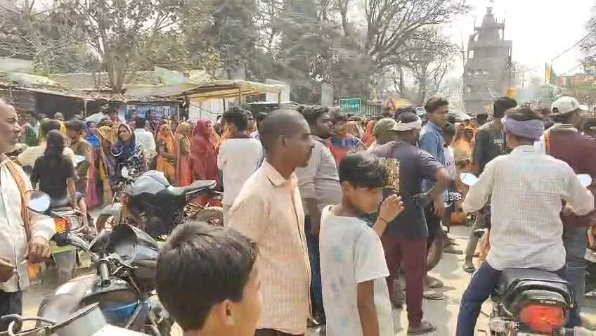 समस्तीपुर: होली की खुशियां मातम में बदली, युवक की गला दबाकर हत्या; गड्ढे से मिला शव 2