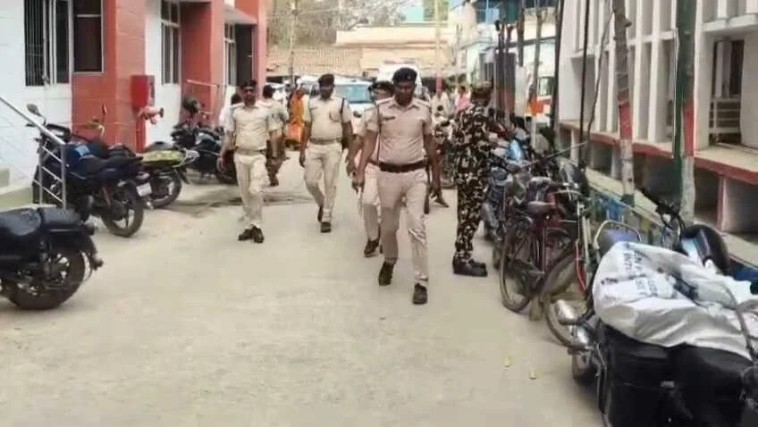 बेगूसराय में दिनदहाड़े नागदाह ढाला के पास प्रॉपर्टी डीलर को घेरा, फिल्मी स्टाइल में ताबड़तोड़ गोलियां बरसाकर मार डाला 4