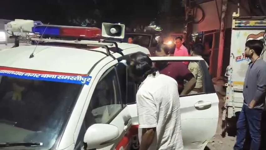 समस्तीपुर: नशा करने के लिए चोरों ने कोर्ट परिसर से महत्वपूर्ण दस्तावेज की चोरी कर हुए फरार,एक चोर गिरफ्तार,पुलिस ने दस्तावेज को किया बरामद 3