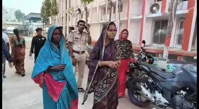 बेगूसराय में पंजाब जाने के लिए पकड़ रहे थे ट्रेन, पैर फिसलने से मजदूर की दर्दनाक मौत; परिजनों में मचा कोहराम 5