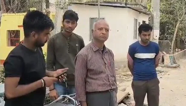 बेगूसराय में तेज रफ्तार ट्रैक्टर ने मोटरसाइकिल सवार युवक को कुचला,युवक की घटनास्थल पर ही दर्दनाक मौत,परिजनों में मचा कोहराम 1