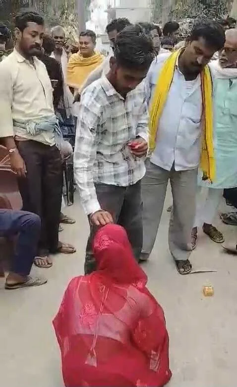 समस्तीपुर: देवर-भाभी के प्रेम प्रसंग पर बैठी पंचायत, पति की मौजूदगी में करा दी शादी; नाराज ग्रामीणों ने परिवार को पीटा 2