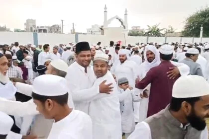 समस्तीपुर के ईदगाहों और मस्जिदों में अदा की गई नमाज, गले मिलकर दी मुबारकबाद, खुशहाली की उठी दुआएं 77